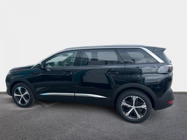 Peugeot 5008 image 1