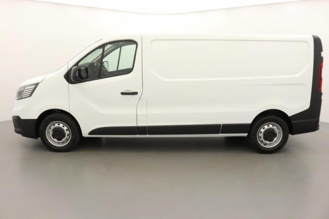 Renault Trafic image 2