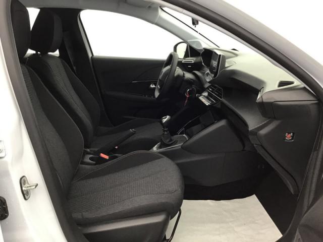 Peugeot 208 image 5