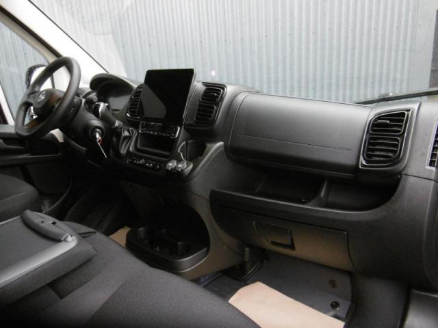 Opel Movano image 1