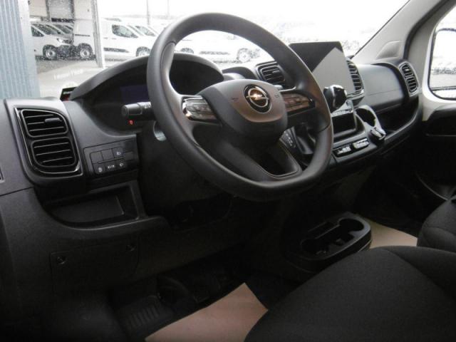 Opel Movano image 6