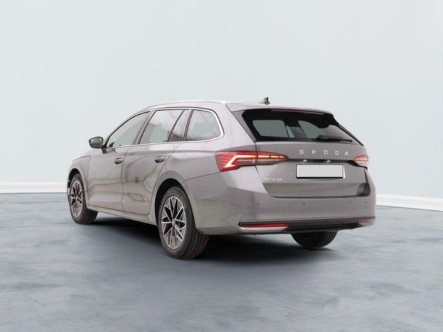 Skoda Octavia image 3