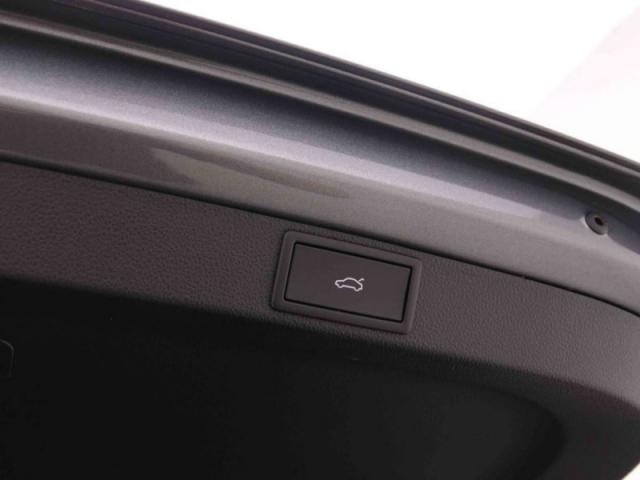 Skoda Octavia image 1