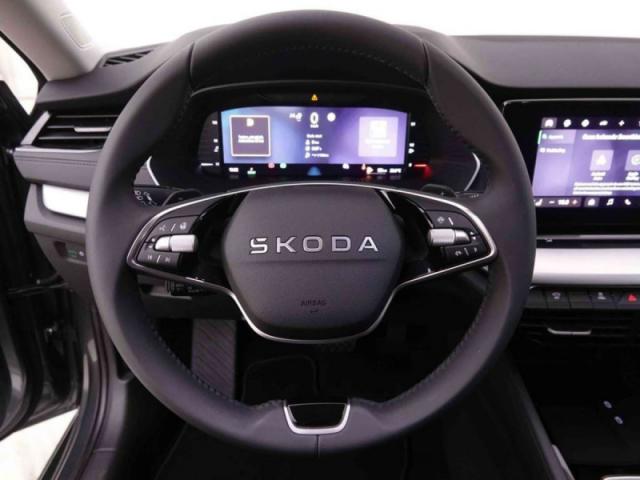 Skoda Octavia image 5