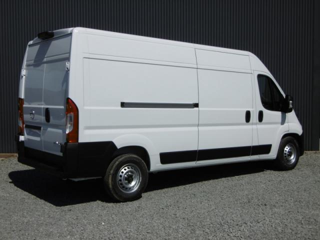 Opel Movano image 2