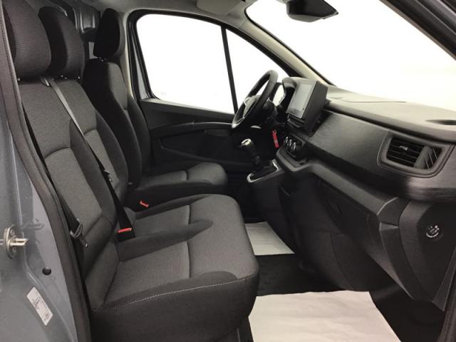 Renault Trafic image 3