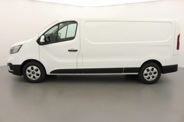 Renault Trafic image 1