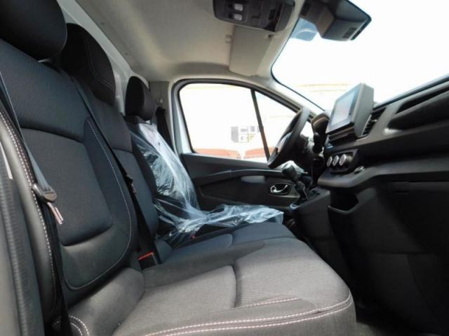 Renault Trafic image 6
