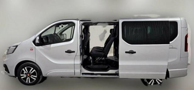 Renault Trafic image 8