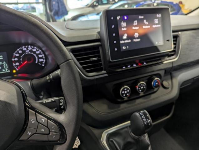 Renault Trafic image 7