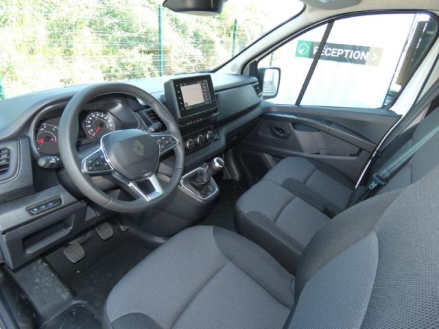 Renault Trafic image 8