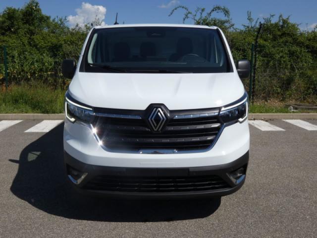 Renault Trafic image 9