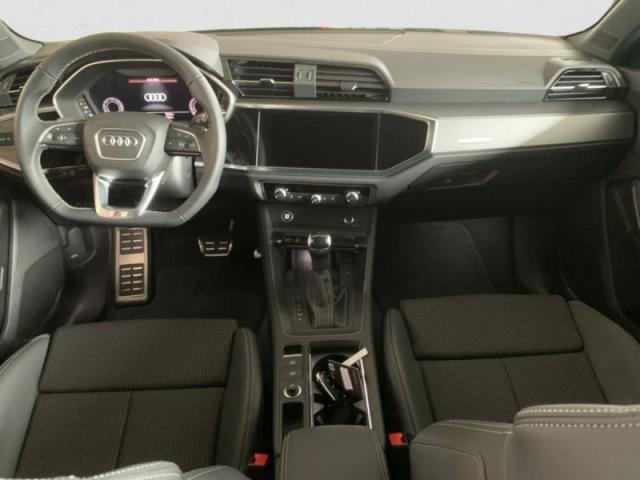 Audi Q3 image 3