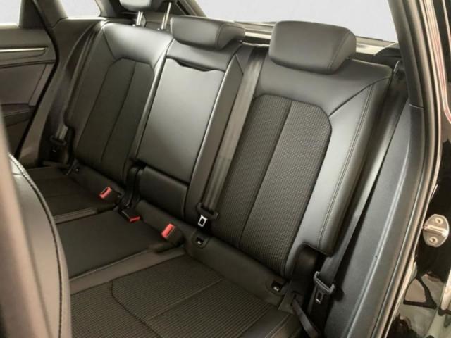 Audi Q3 image 8