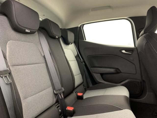 Renault Clio image 9