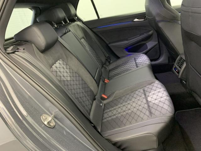 Volkswagen Golf image 6