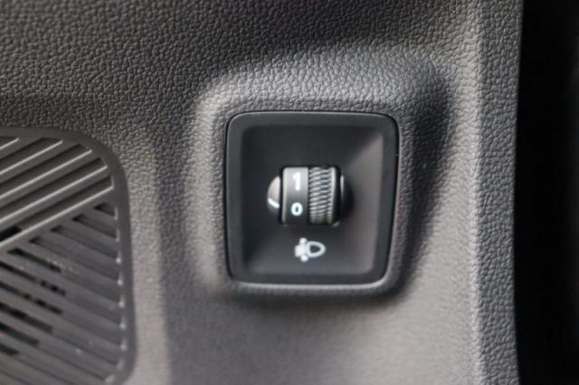 Mg Mg5 image 1