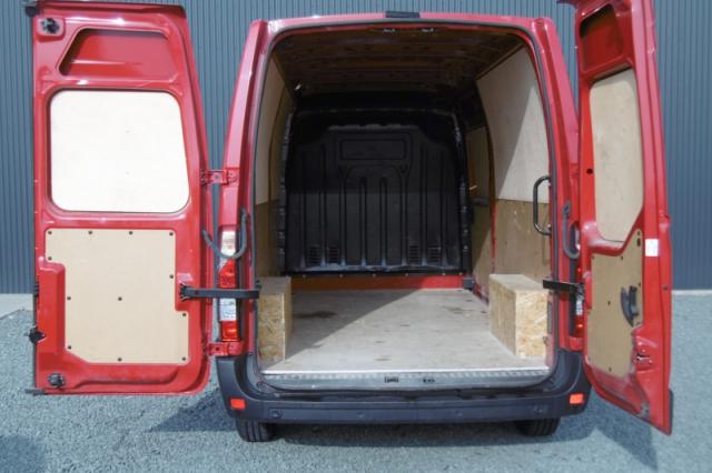 Renault Master image 1