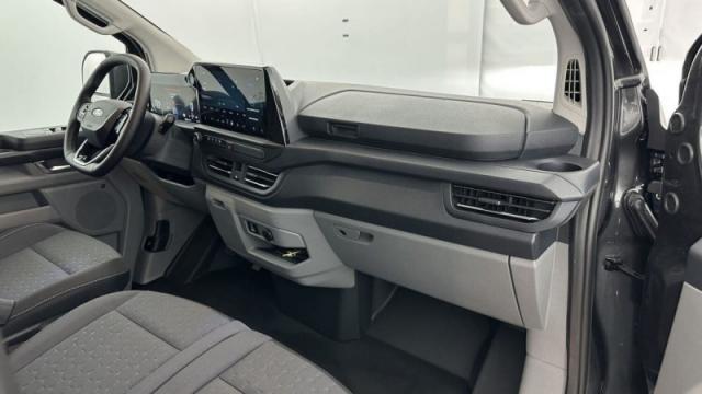 Ford Transit image 2
