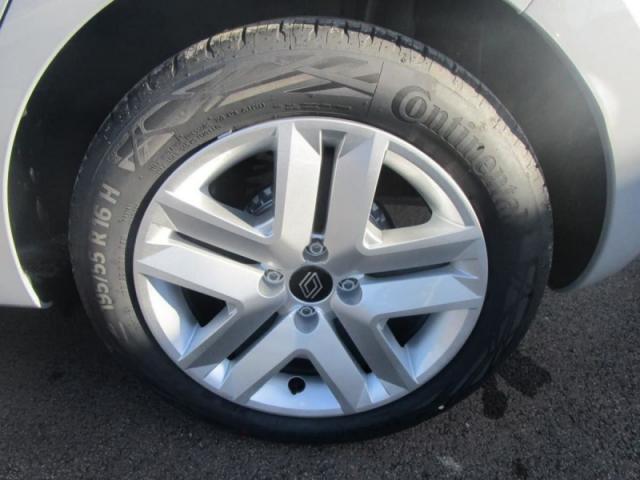 Renault Clio image 8