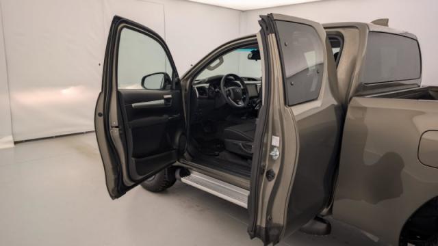 Toyota Hilux image 5