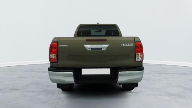 Toyota Hilux image 1