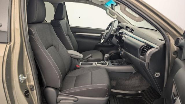 Toyota Hilux image 9