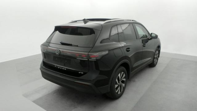 Volkswagen Tiguan image 9