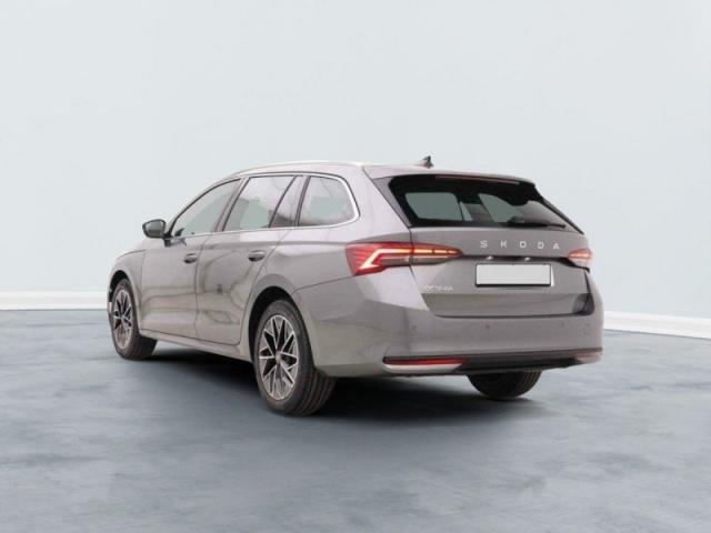 Skoda Octavia image 3