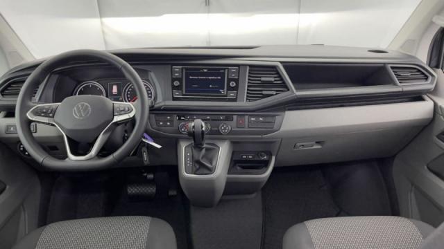 Volkswagen Transporter image 3