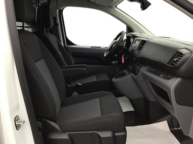 Peugeot Expert image 2