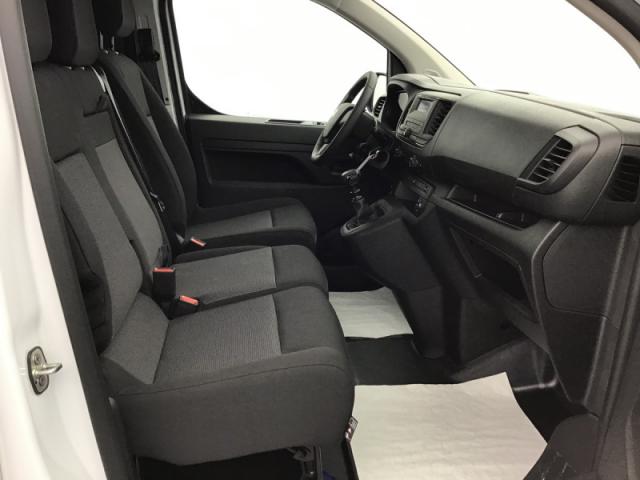 Citroen Jumpy image 3