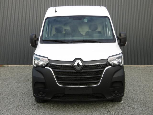Renault Master image 2