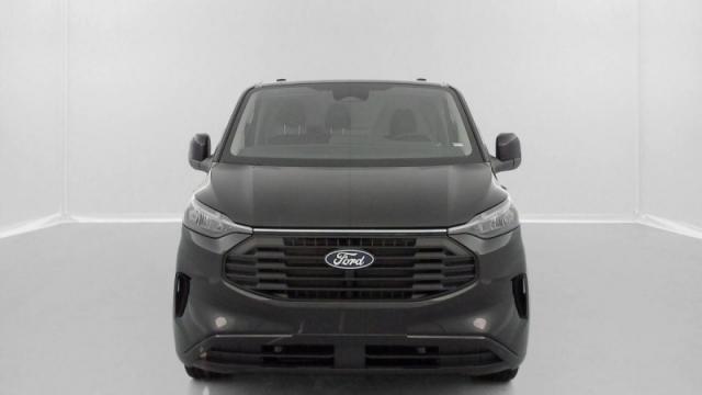 Ford Transit image 6