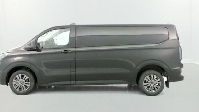 Ford Transit image 1