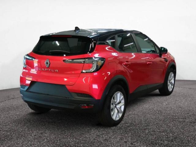 Renault Captur image 1