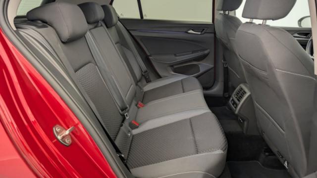 Volkswagen Golf image 4