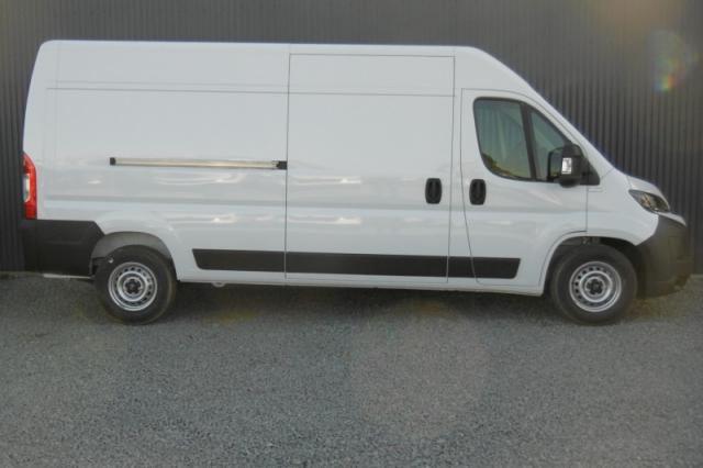 Opel Movano image 2