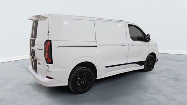 Ford Transit image 4