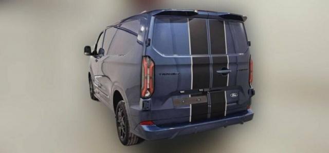 Ford Transit image 7