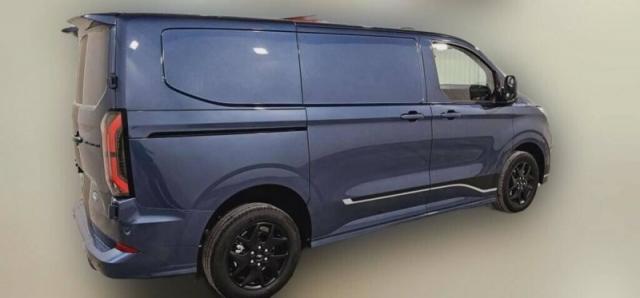 Ford Transit image 5
