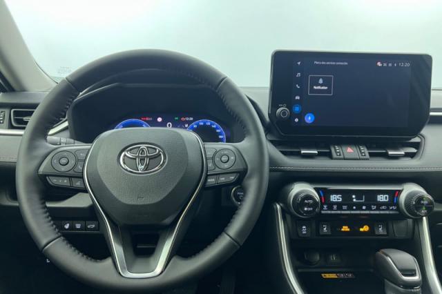 Toyota Rav4 image 2