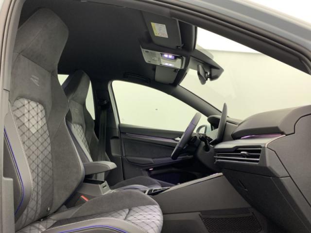 Volkswagen Golf image 4