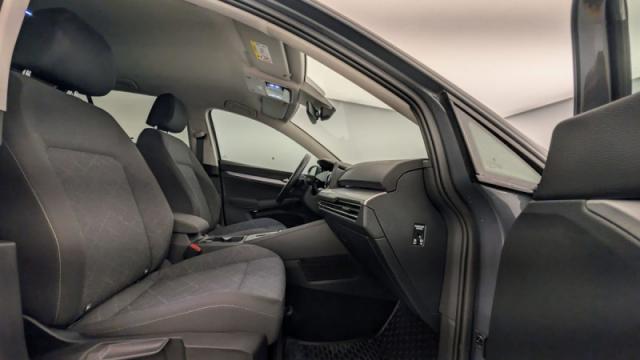 Volkswagen Golf image 3