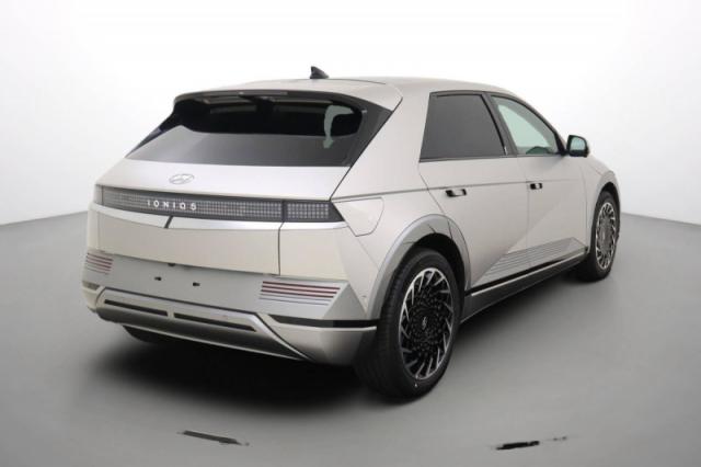 Hyundai Ioniq image 2