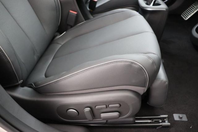 Hyundai Ioniq image 1