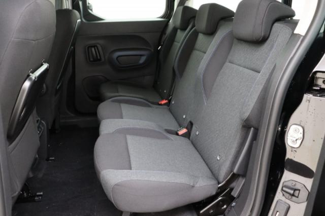 Peugeot Rifter image 9