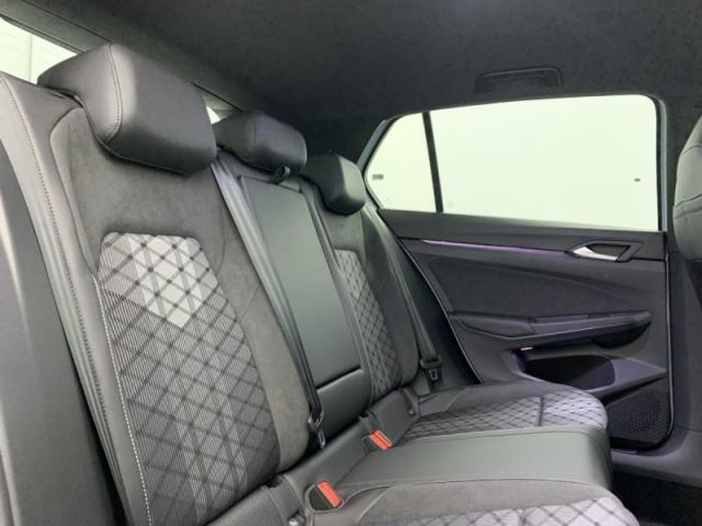 Volkswagen Golf image 4