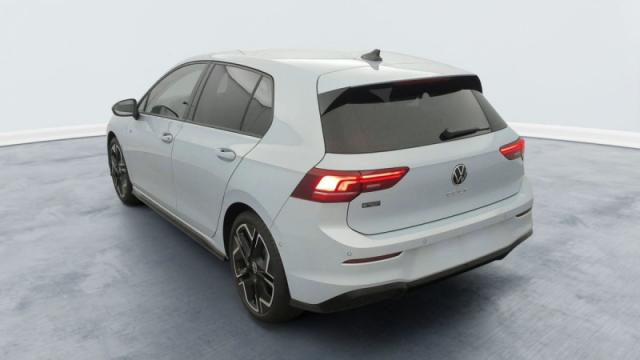 Volkswagen Golf image 6