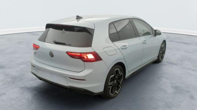 Volkswagen Golf image 8